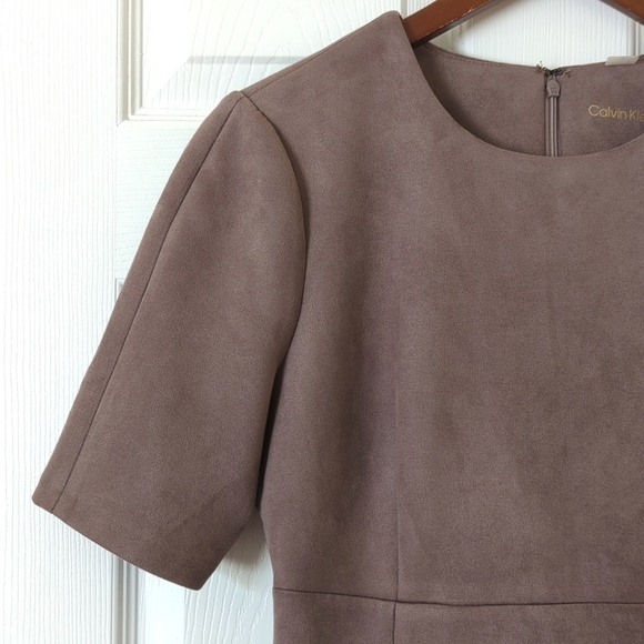 Calvin Klein Faux Suede Round Neck Short Sleeve Pleated A-Line Mini Dress Gray 6 - Picture 4 of 13